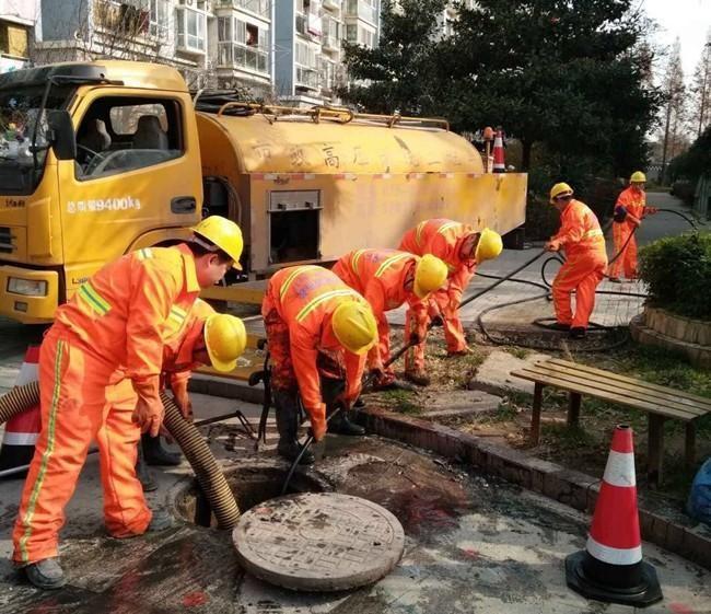 峨蔓镇市政管道清淤