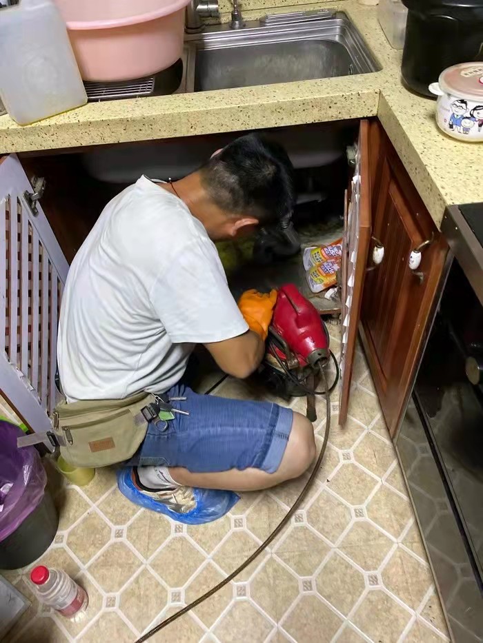 峨蔓镇通下水道